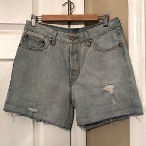 Levi’s '501' Original Jean Shorts in Light Wash